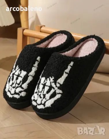 Унисекс плюшени топли домашни чехли за Хелоуин, 2цвята , снимка 3 - Чехли - 47554977