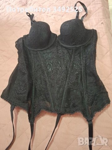 Дамски корсажи и жартиери 