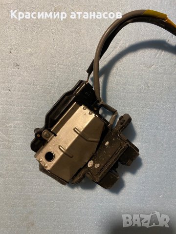 Брава Заден капак за Тойота корола версо.2004-2008г, снимка 4 - Части - 42263003