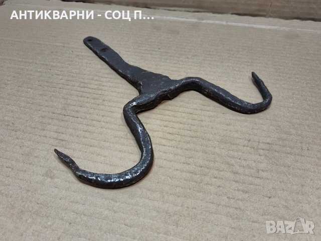Стар Кован Ченгел За Дране На Животни, Стара Кована Кука. / НОМЕР 1747.
