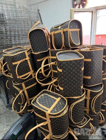 чанта за куче louis vuitton 