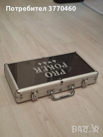 Покер комплект 300 чипа , снимка 4 - Други игри - 54244592