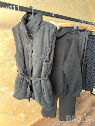 Спортен екип от три части, снимка 2 - Спортни екипи - 48642700