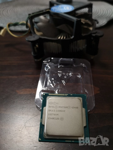 Intel pentium G3460, снимка 2 - Процесори - 52722323
