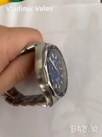 Часовник EDOX DELFIN WATER CHAMPION, снимка 4 - Мъжки - 49806034