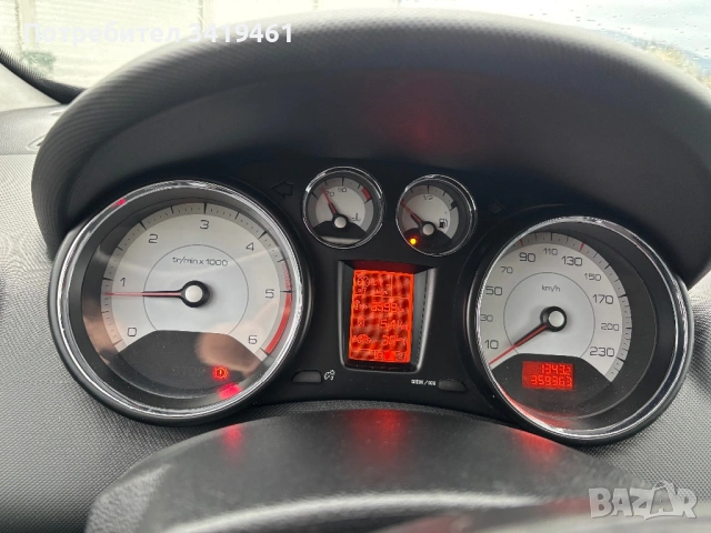 Peugeot 308 SW 2.0 HDI панорама, снимка 9 - Автомобили и джипове - 54008416