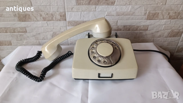Стар български телефон със слушалка - РЕСПРОМ - ТА-4100 - 1979 година, снимка 5 - Антикварни и старинни предмети - 53083300