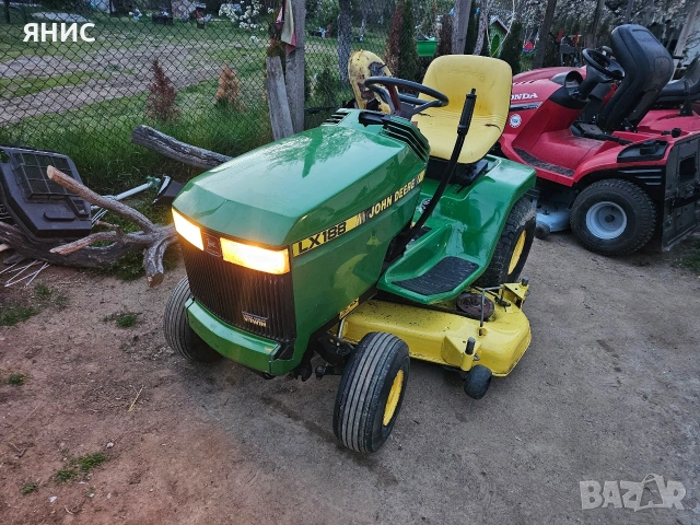 ТРАКТОРНА КОСАЧКА JOHN DEERE/ KAWASAKI/ДВУЦИЛИНДРОВА. ПЕРФЕКТНА. , снимка 12 - Градинска техника - 54184121