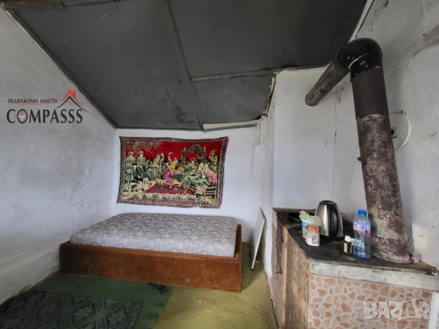 Къща с двор, с. Преселенци, Общ. Ген. Тошево - 40000евро!, снимка 9 - Къщи - 53115352