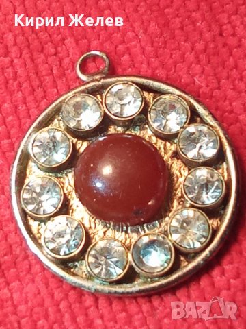 СТАР ПОСРЕБРЕН АРТ ДЕКО РЕТРО МЕДАЛЬОН с ШЛИФАВАН ЧЕРВЕН КЕХЛИБАР ФАТУРАН и ФАСЕТИРАНИ ЦИРКОНИ 29364