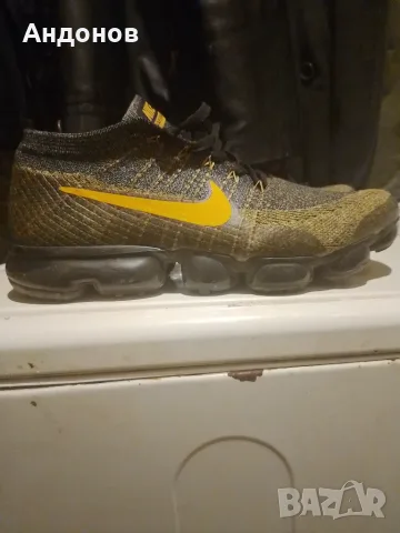 Nike VaporMax AirMax 45 номер, снимка 3 - Маратонки - 56269786