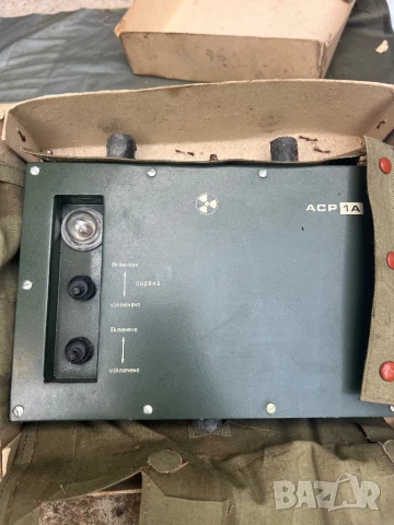 Продавам автоматичен сигнализатор за радиация , снимка 1