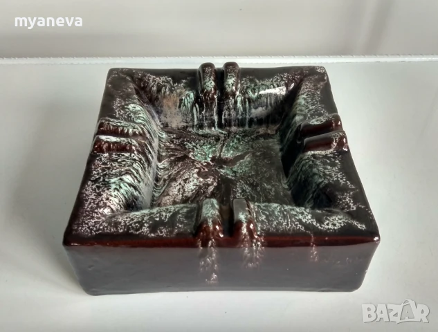 Български, порцеланов пепелник от СОЦА. , снимка 2 - Други стоки за дома - 51396401