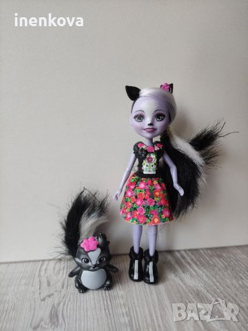 Кукла скункс и любимец Енчантималс Enchantimals 12лв.