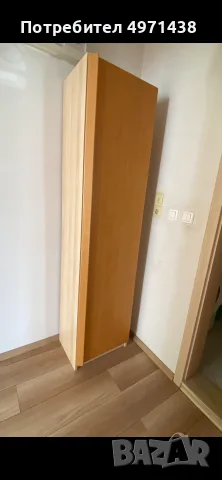 Висок шкаф и малка масичка 40€
