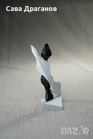 Малка пластика от дърво "Прегръдка", снимка 3 - Статуетки - 40359862