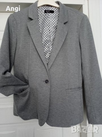 Дамско сако, снимка 2 - Сака - 40335142