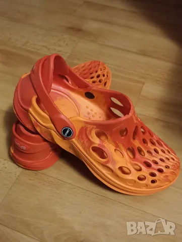 Нови Крокс  преливащ Оранжев и Червен цвят, 43 