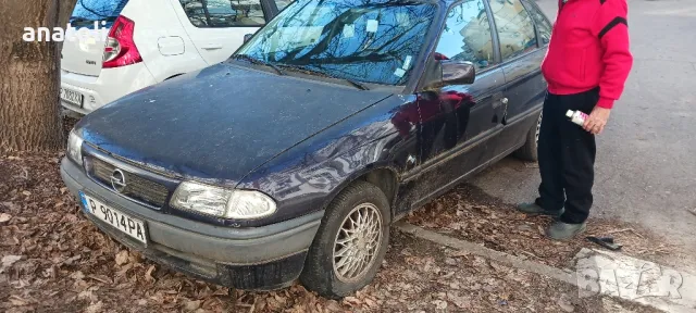 Opel Astra 1,6-75 бензин , снимка 1 - Автомобили и джипове - 48866168