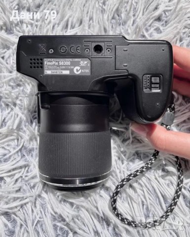 Дигитален фотоапарат Fujifilm FinePix S8300, 16.2MP, Черен, снимка 3 - Фотоапарати - 35279262