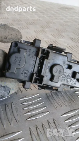 Платка десен стоп Audi A6 1997 Седан 148162 A6 (C4) (1994-1998), снимка 2 - Части - 56026397