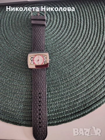 Дамски часовник, снимка 2 - Дамски - 54349807
