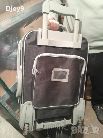 лек и водоустойчив куфар с колелца , снимка 4 - Куфари - 53167408