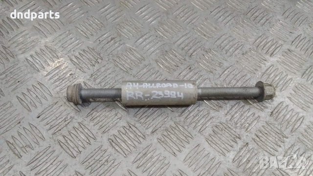 Крепежни елементи заден мост Audi A4 3.0TDI Allroad 2010г.	