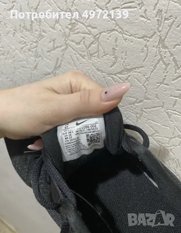 Дамски маратонки Nike, снимка 3 - Маратонки - 56405965
