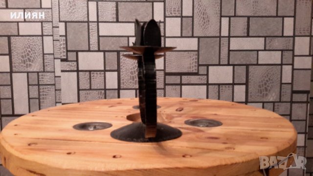 Свещник от ковано желязо , снимка 3 - Декорация за дома - 38386267