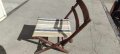 Малко старо дървено столче, снимка 1 - Антикварни и старинни предмети - 44416548