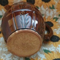 Сервиз троянска керамика-Голяма каничка и 5 чаши с дръжка, снимка 3 - Сервизи - 42496016