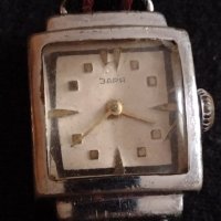 Рядък модел дамски часовник от соца ЗАРЯ за колекция - 26999, снимка 1 - Антикварни и старинни предмети - 36586295