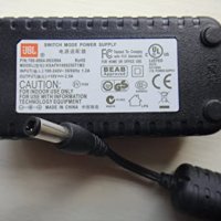 Зарядно JBL 18V - 2.5A, снимка 2 - Други - 34309456