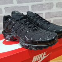 Nike TN AirMax Triple Black / Oригинална Кутия, снимка 1 - Спортни обувки - 44667469