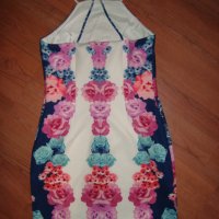 GUESS  рокля на цветя, снимка 5 - Рокли - 30993361
