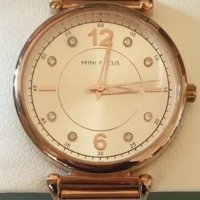 Нов луксозен дамски ръчен часовник с метална верижка и закопчалка в цвят розово злато., снимка 7 - Дамски - 39964785