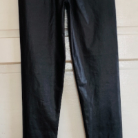 Панталон, Нов, еластичен-ефект кожа, размер ХS,  15лв, снимка 1 - Клинове - 39435005