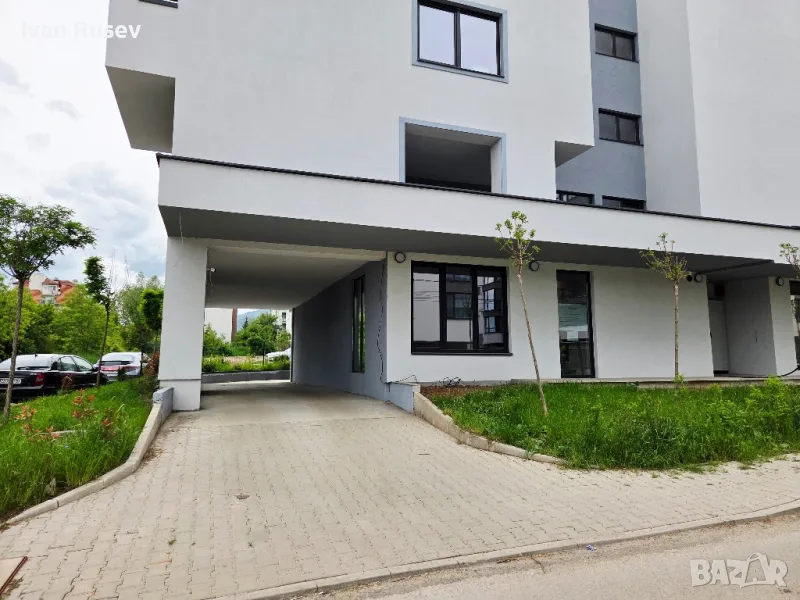 Подземно Паркамясто.частно лице, снимка 1