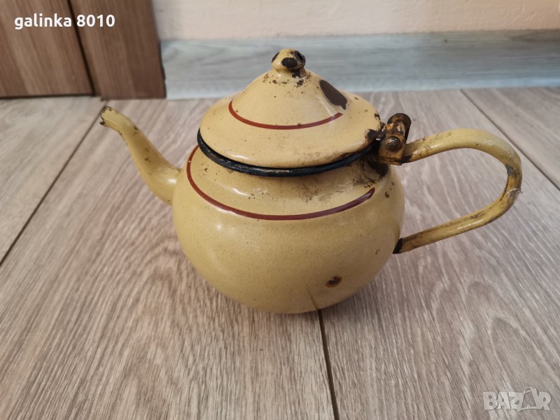 Старо емайлирано чайниче, снимка 1