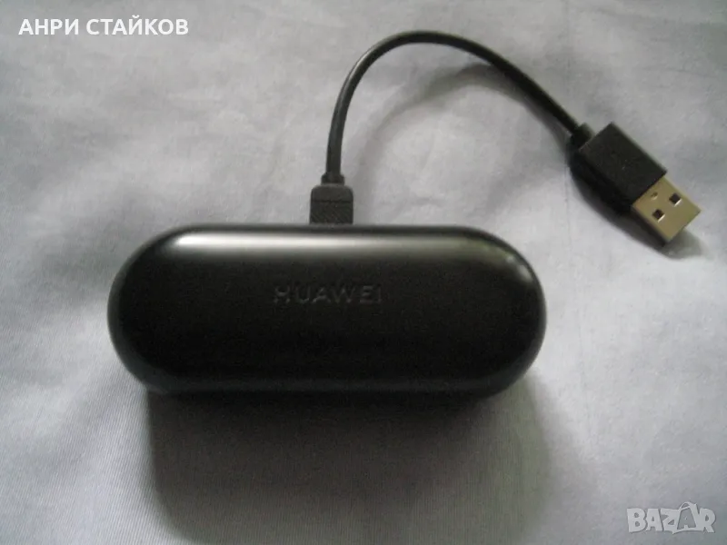 Слушалки за поставяне в ушите Huawei FreeBuds черни, снимка 1