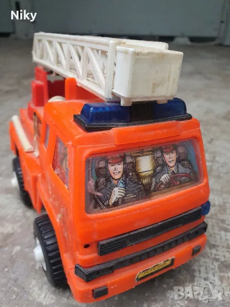 Колекционерска играчка пожарна , снимка 1