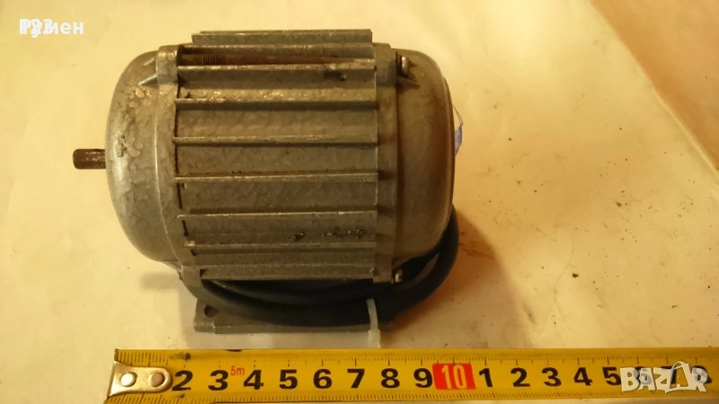 МИНИ ДВИГАТЕЛ-220V, снимка 1