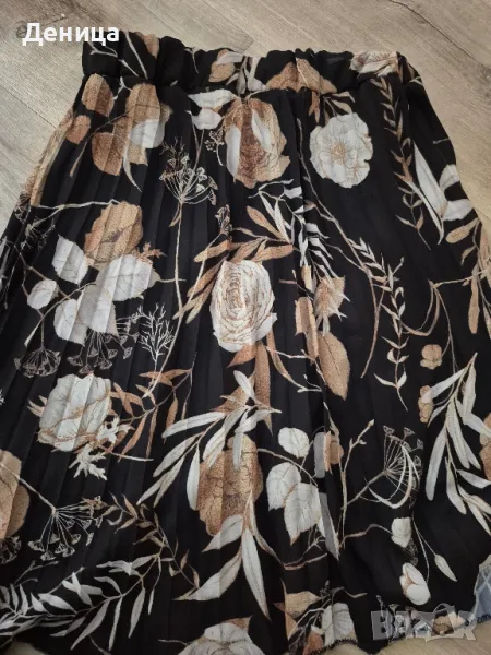 дамска пола на цветя , снимка 1