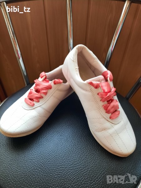 Бели маратонки Номер 36, снимка 1