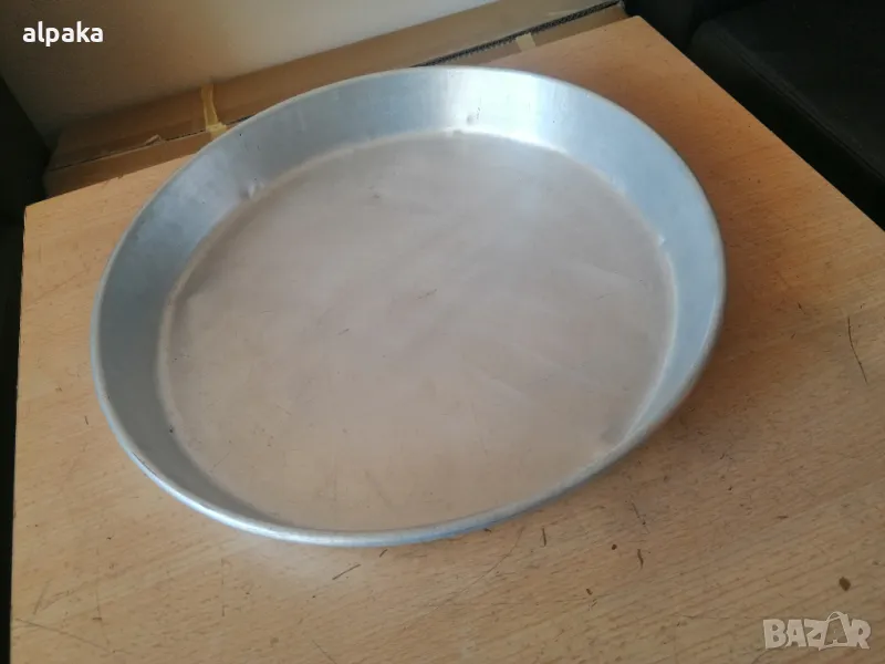 Продавам голяма кръгла алуминиева тава на Хром Силистра, снимка 1