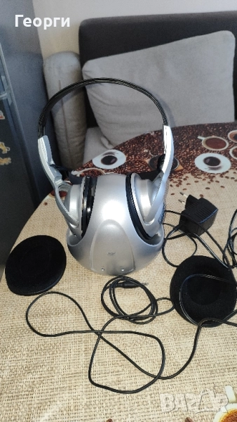 Безжични слушалки TCM със зарядна станция - идеално работещи, обхват до 10 метра., снимка 1