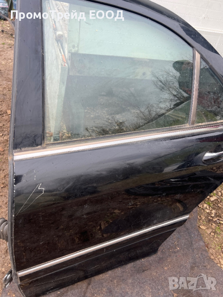 Задна лява врата Mercedes E Klass W211 Мерцедес Е класа, снимка 1