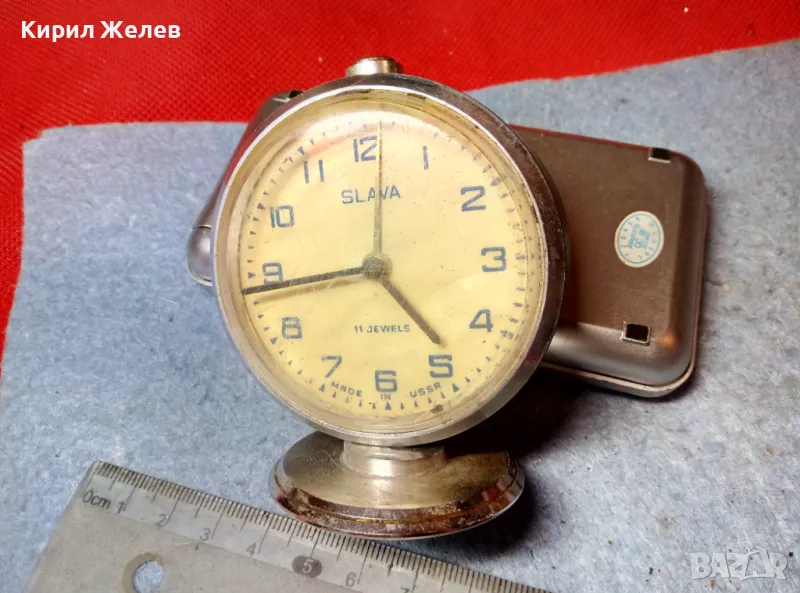 SLAVA 11 JEWELS MADE in USSR Стар КОЛЕКЦИОНЕРСКИ РУСКИ МЕХАНИЧЕН БУДИЛНИК СЛАВА 44053, снимка 1