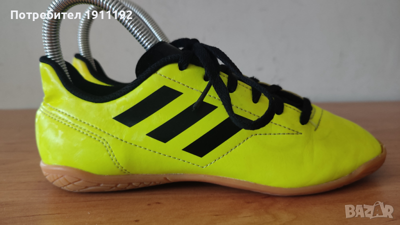 Adidas. Футболни обувки, стоножки. 36, снимка 1
